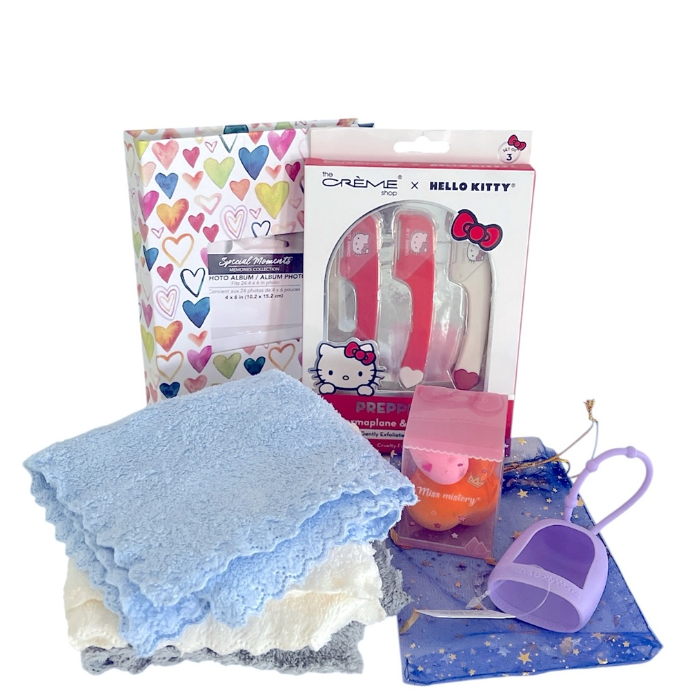 NEW 8 PC GIFT BUNDLE